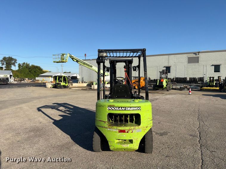 image for item FU4750 2004 Daewoo G25E-3 forklift
