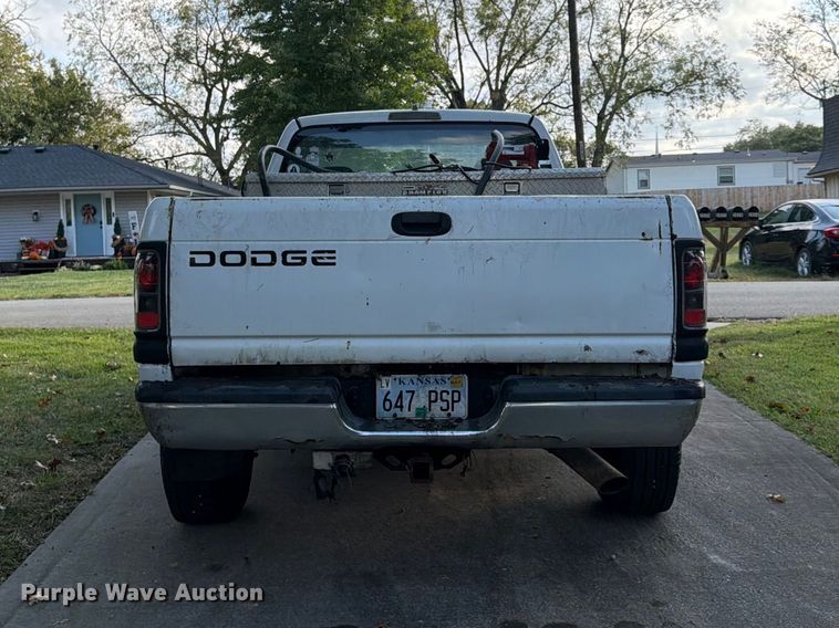 image for item FU4795 2002 Dodge Ram 2500 pickup truck