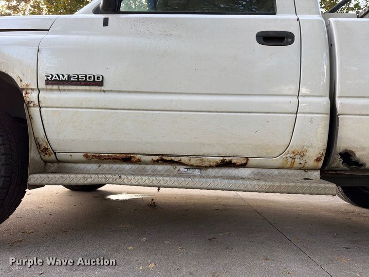 image for item FU4795 2002 Dodge Ram 2500 pickup truck