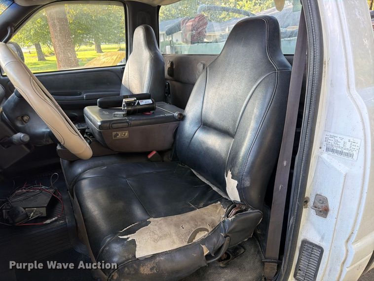 image for item FU4795 2002 Dodge Ram 2500 pickup truck