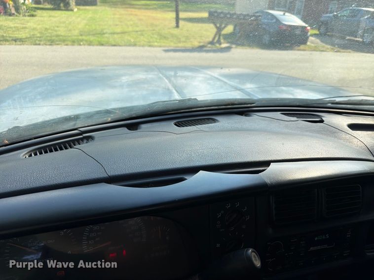 image for item FU4795 2002 Dodge Ram 2500 pickup truck