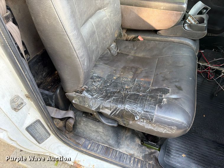 image for item FU4795 2002 Dodge Ram 2500 pickup truck