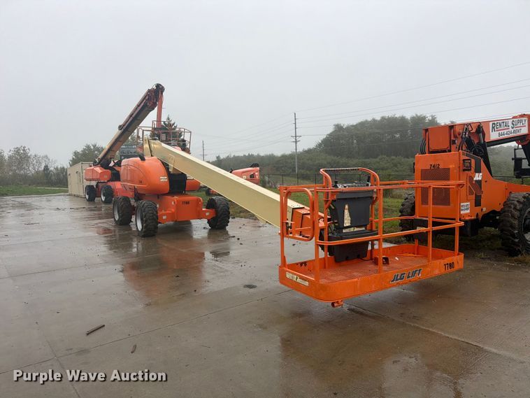 image for item FU4801 2008 JLG 800S boom lift