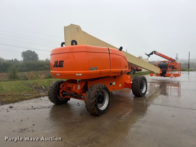 image for item FU4801 2008 JLG 800S boom lift