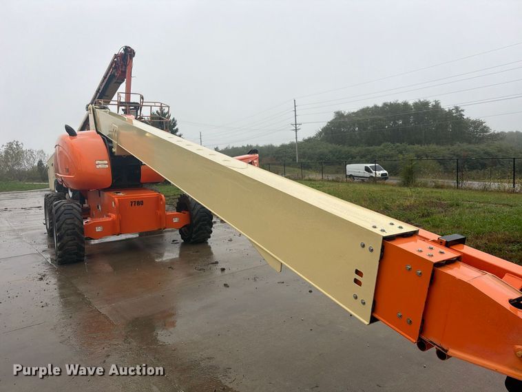 image for item FU4801 2008 JLG 800S boom lift