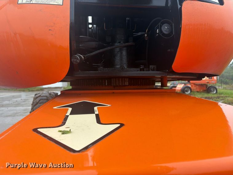 image for item FU4801 2008 JLG 800S boom lift