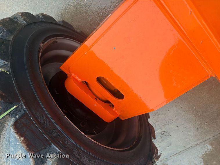 image for item FU4801 2008 JLG 800S boom lift