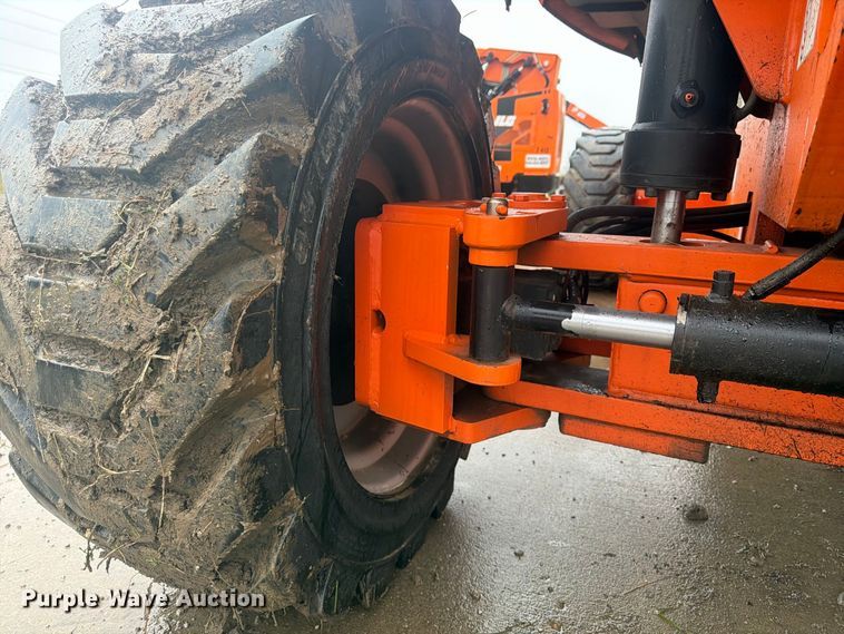 image for item FU4801 2008 JLG 800S boom lift