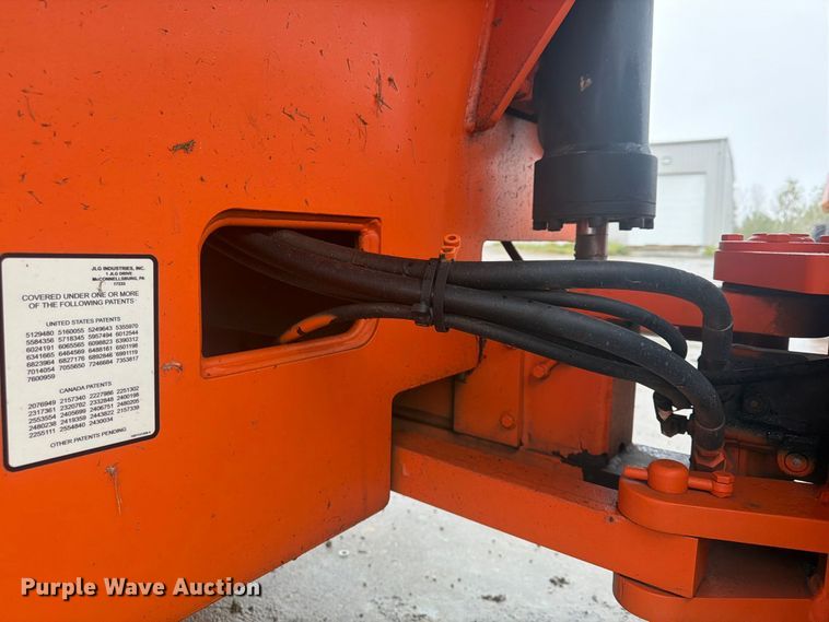 image for item FU4801 2008 JLG 800S boom lift