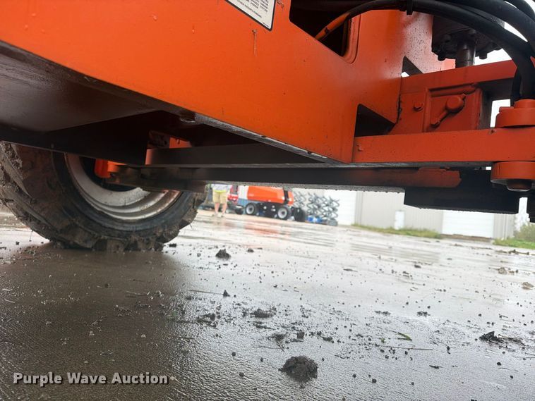 image for item FU4801 2008 JLG 800S boom lift