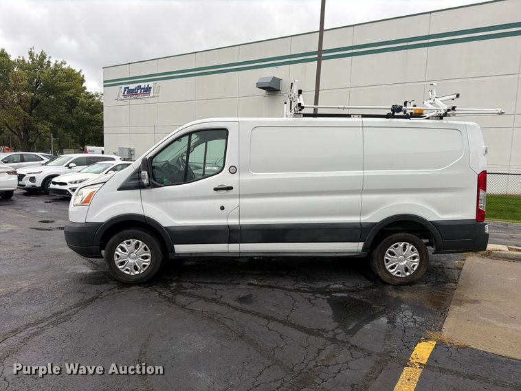 image for item FU4808 2019 Ford Transit 250 van