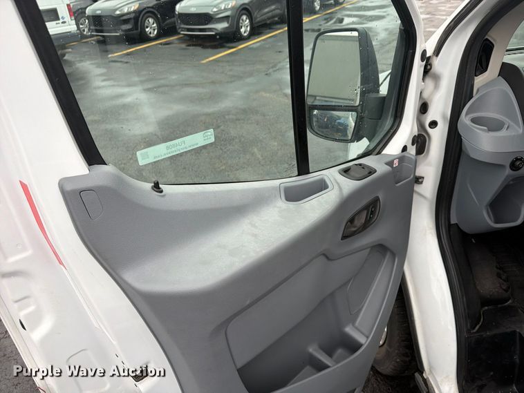 image for item FU4808 2019 Ford Transit 250 van