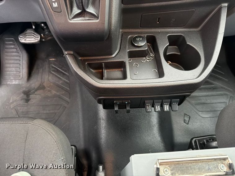 image for item FU4808 2019 Ford Transit 250 van