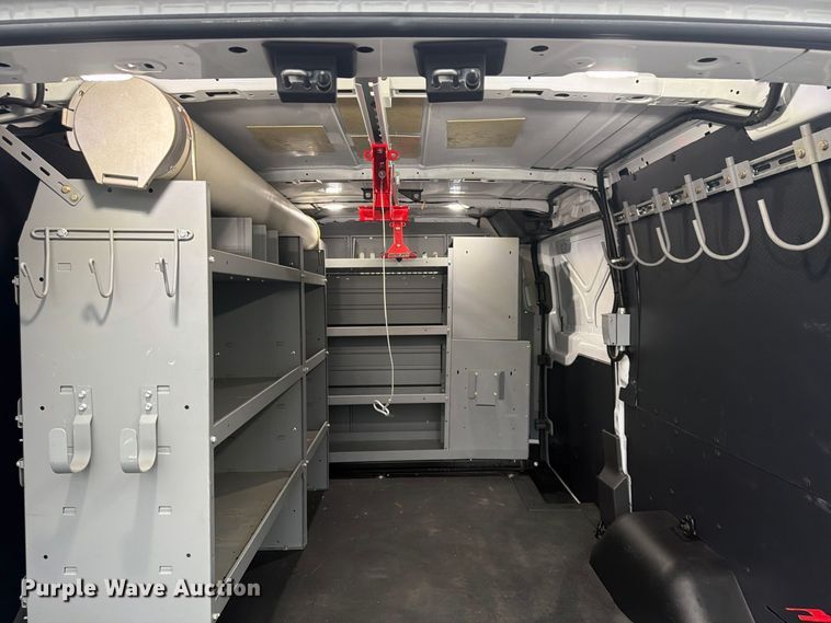 image for item FU4808 2019 Ford Transit 250 van