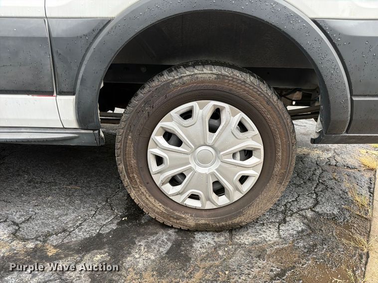 image for item FU4808 2019 Ford Transit 250 van