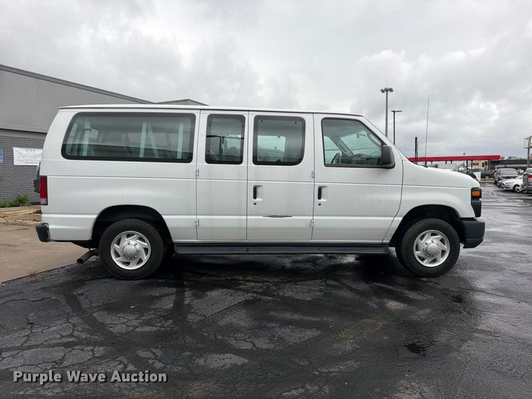 image for item FU4809 2013 Ford E350 van