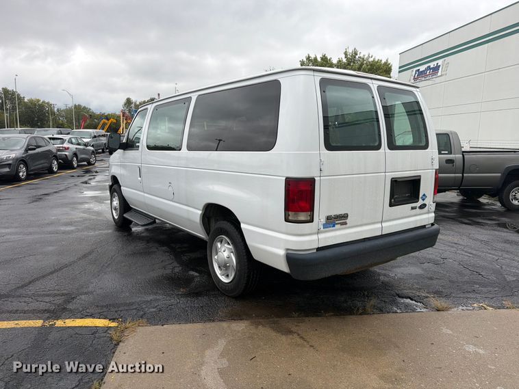 image for item FU4809 2013 Ford E350 van