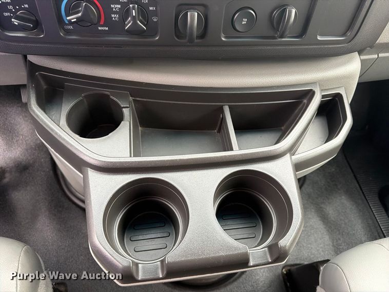 image for item FU4809 2013 Ford E350 van