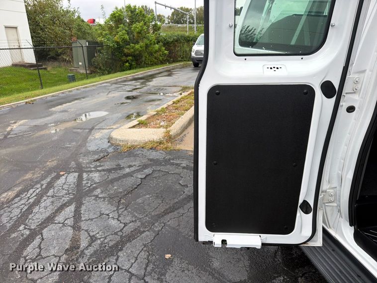 image for item FU4809 2013 Ford E350 van