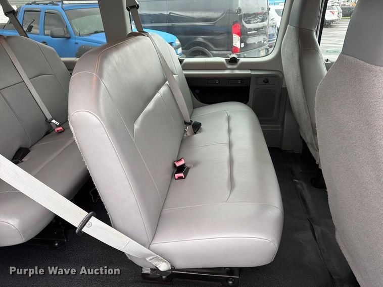 image for item FU4809 2013 Ford E350 van