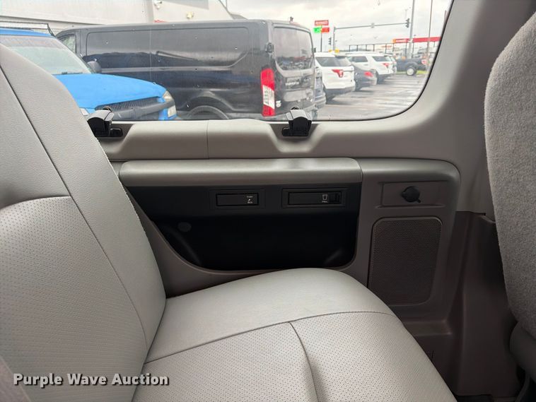 image for item FU4809 2013 Ford E350 van