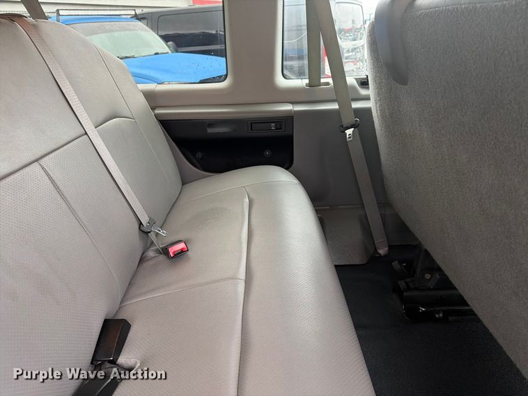 image for item FU4809 2013 Ford E350 van