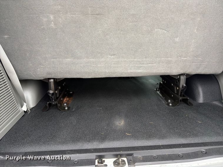 image for item FU4809 2013 Ford E350 van