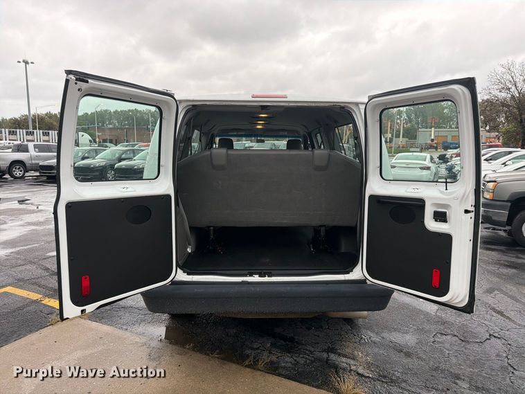 image for item FU4809 2013 Ford E350 van