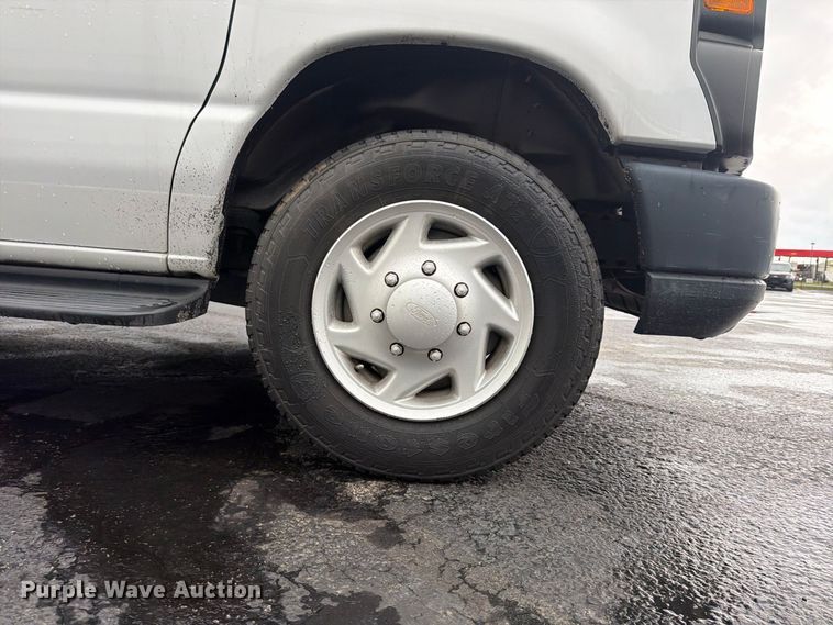 image for item FU4809 2013 Ford E350 van