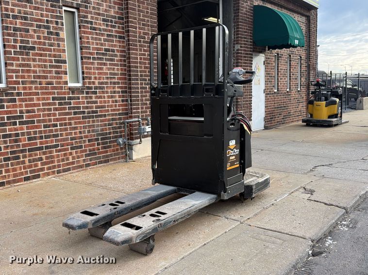 2019 YALE MPE060LGN24T2748 PALLET JACK