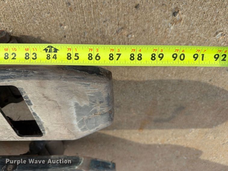 image for item FU4811 2019 Yale MPE060LGN24T2748 pallet jack
