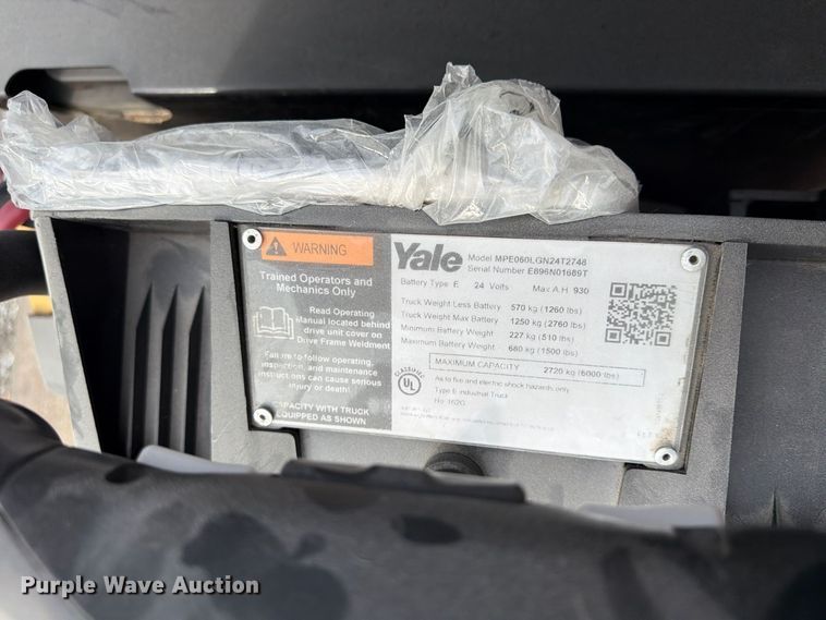 image for item FU4811 2019 Yale MPE060LGN24T2748 pallet jack