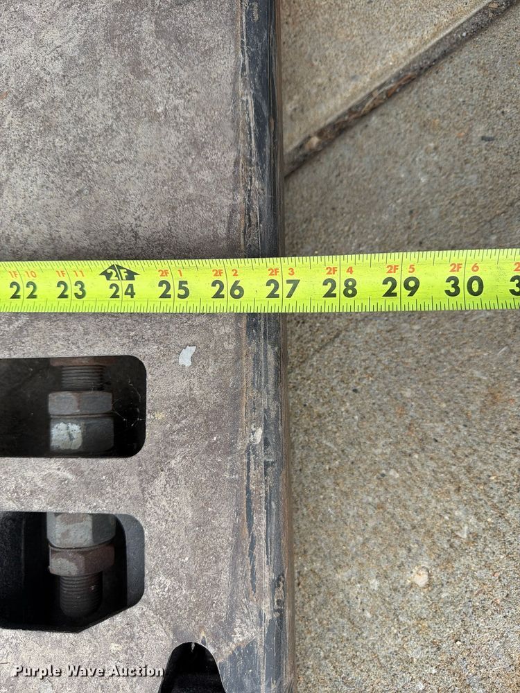 image for item FU4812 2019 Yale MPE060LGN24T2748 pallet jack