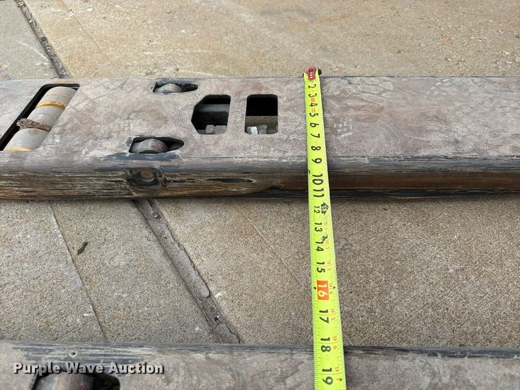 image for item FU4812 2019 Yale MPE060LGN24T2748 pallet jack