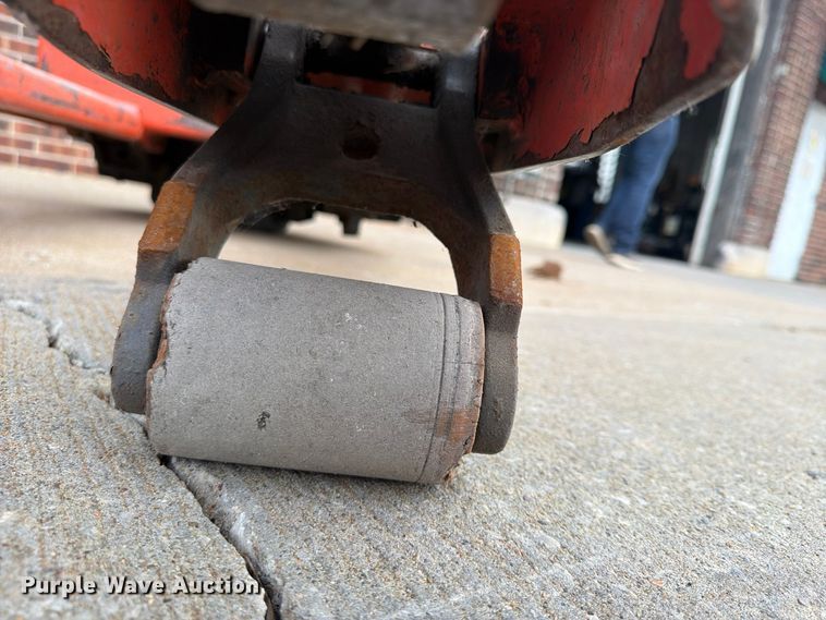 image for item FU4813 (2) Toyota 7HBW23 pallet jacks