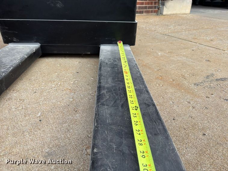 image for item FU4814 (2) Yale MPB040-EN24T2748 pallet jacks