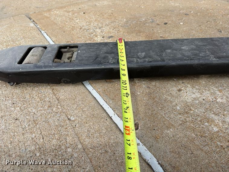 image for item FU4814 (2) Yale MPB040-EN24T2748 pallet jacks