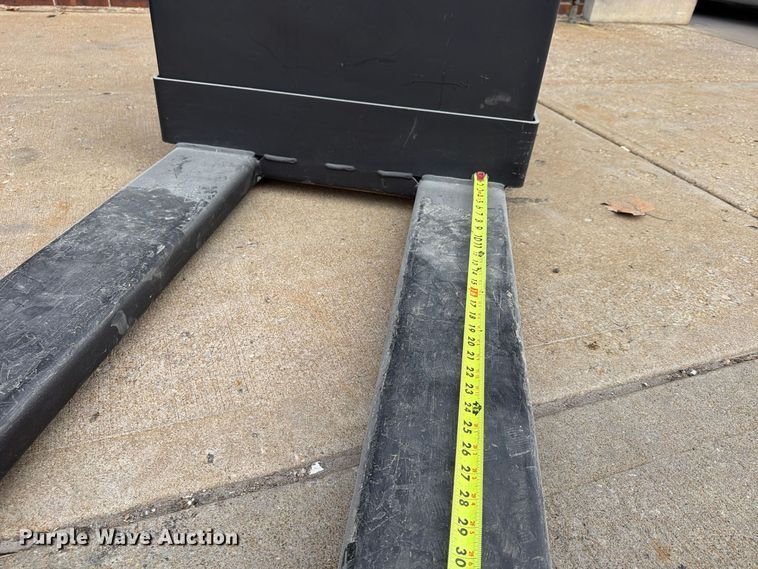 image for item FU4815 (2) Yale MPB040-EN24T2748 pallet jacks