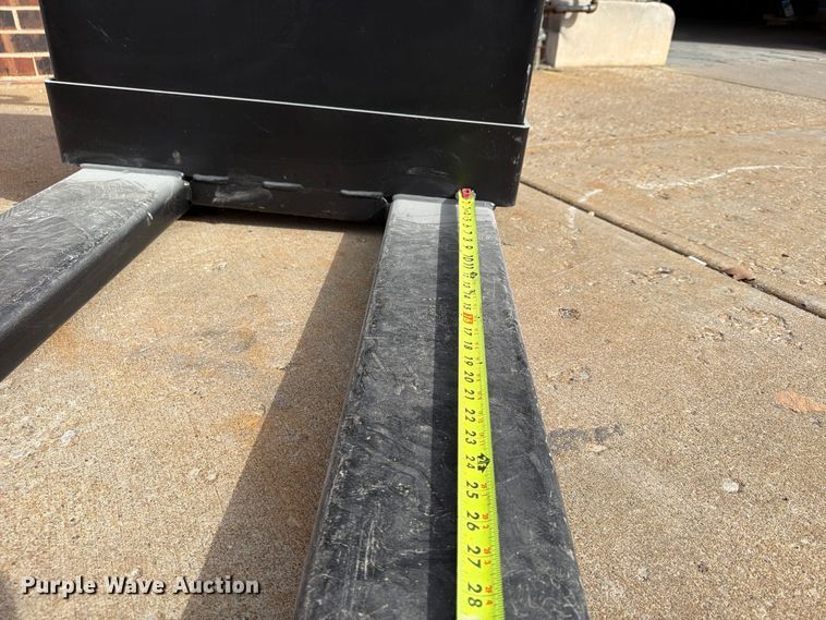 image for item FU4818 (2) Yale MPB040-EN24T2748 pallet jacks