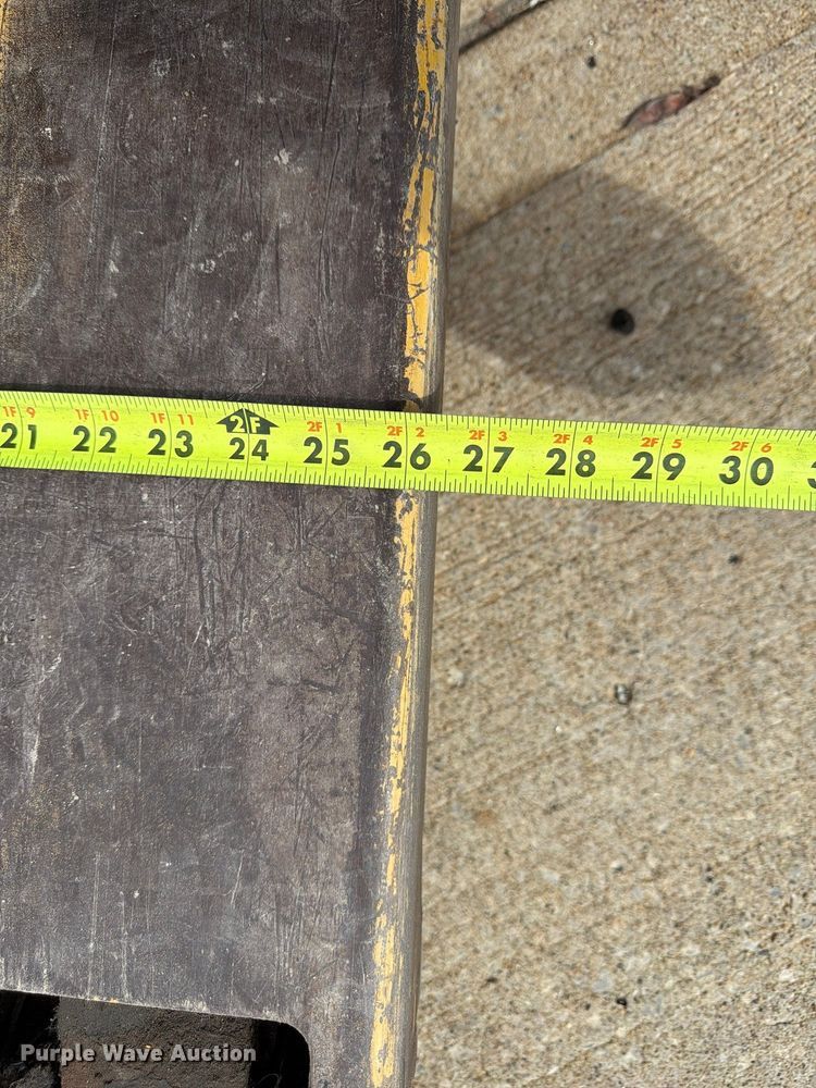 image for item FU4818 (2) Yale MPB040-EN24T2748 pallet jacks