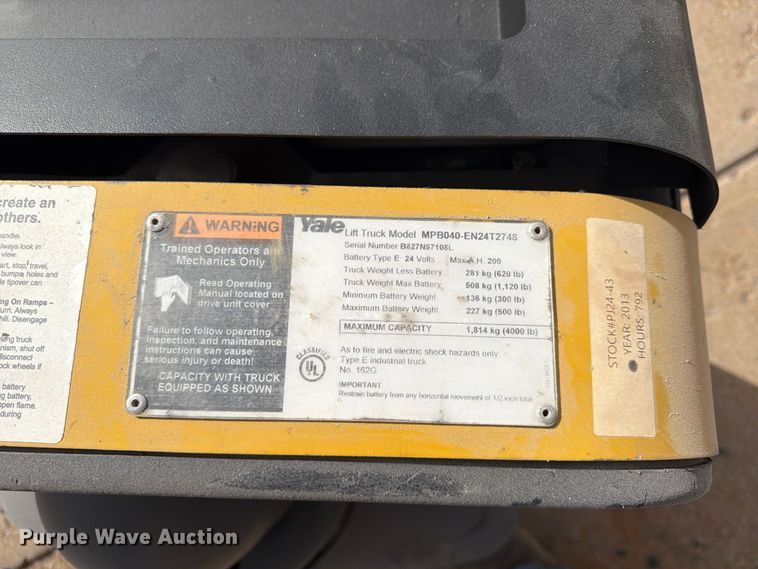 image for item FU4818 (2) Yale MPB040-EN24T2748 pallet jacks