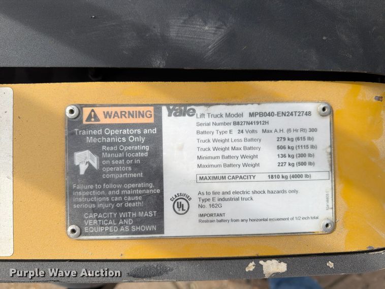 image for item FU4818 (2) Yale MPB040-EN24T2748 pallet jacks