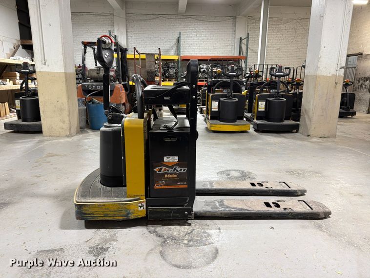 image for item FU4819 2017 Yale MPEO60LFN24T2748 pallet jack
