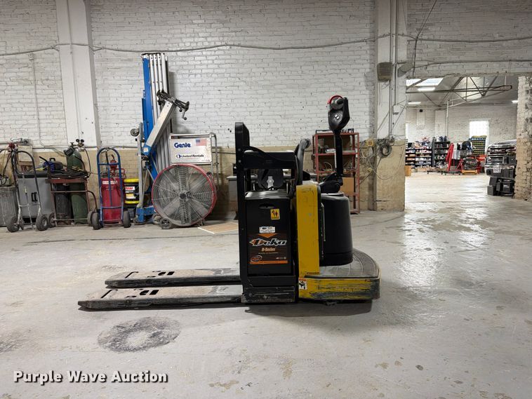 image for item FU4819 2017 Yale MPEO60LFN24T2748 pallet jack