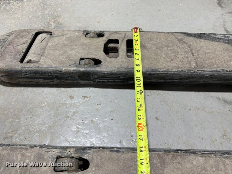 image for item FU4819 2017 Yale MPEO60LFN24T2748 pallet jack