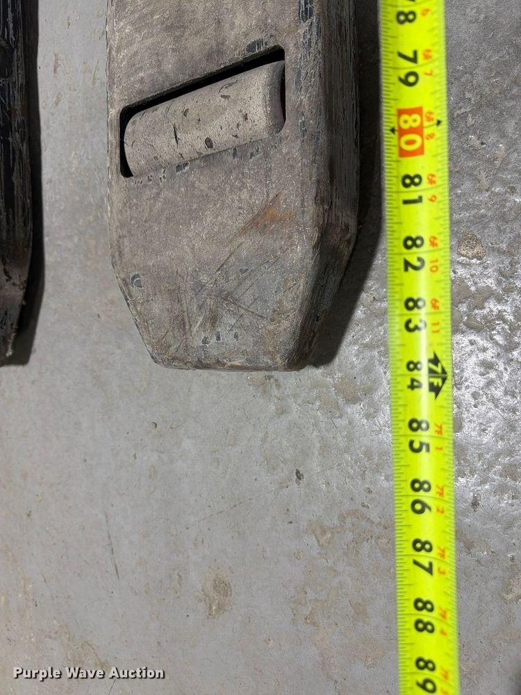 image for item FU4819 2017 Yale MPEO60LFN24T2748 pallet jack