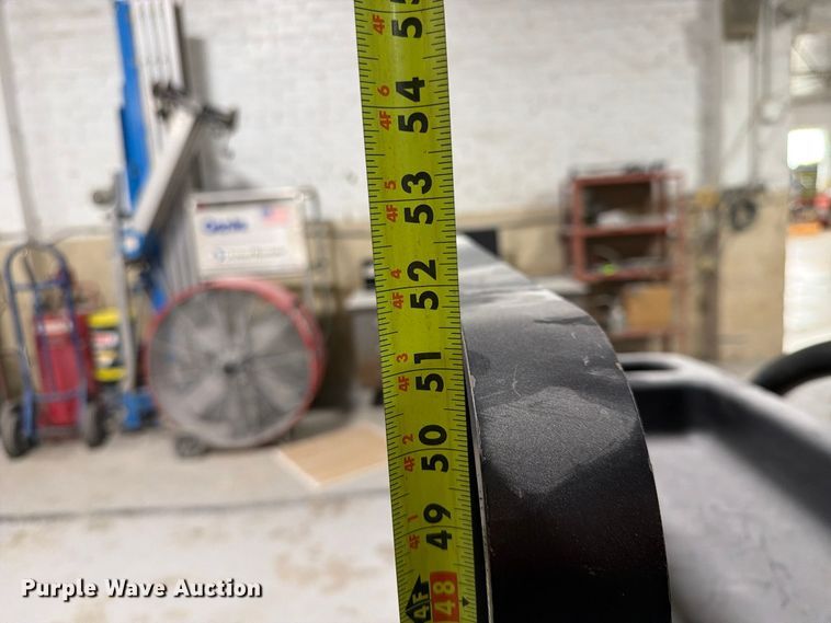 image for item FU4819 2017 Yale MPEO60LFN24T2748 pallet jack