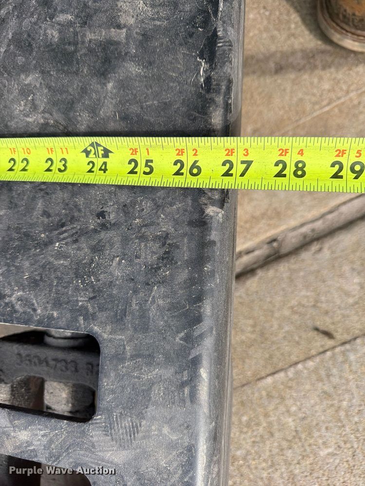 image for item FU4820 2010 Yale MPE060LFN24T2748 pallet jack