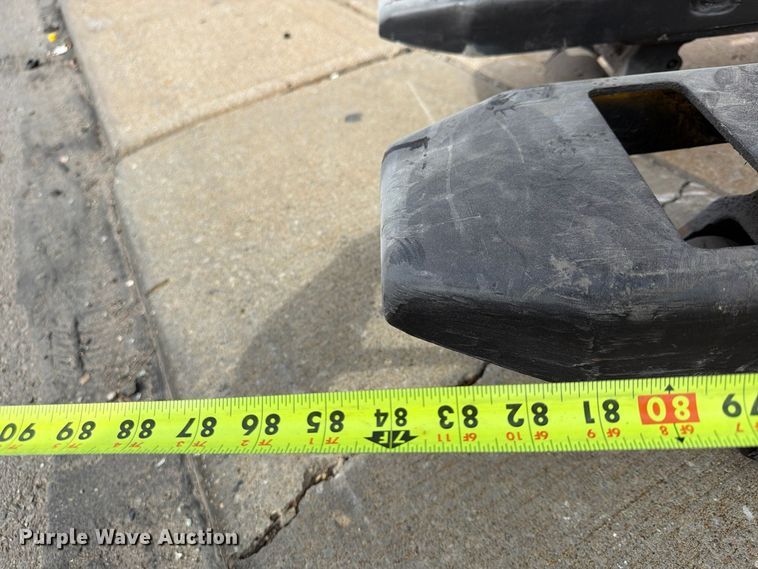 image for item FU4820 2010 Yale MPE060LFN24T2748 pallet jack