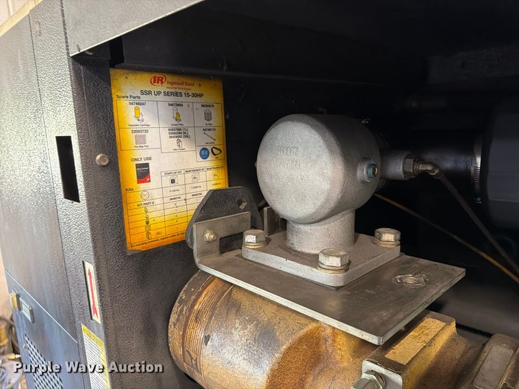 image for item FU4821 Ingersoll Rand UP6-25-200 air compressor